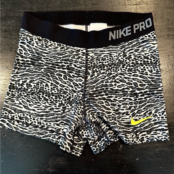 Nike Pro Women's Athletic Shorts - Black and White Animal Print - Medium - Picture 1 of 4